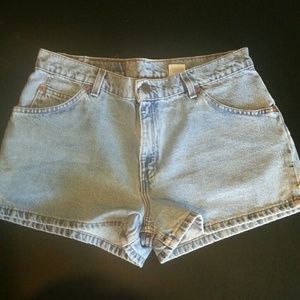 Levi shorts